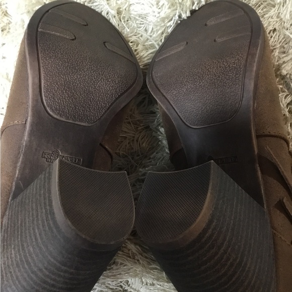 FERGALICIOUS BY FERGIE Women’s size 9 M FRINGE ANKLE HEEL BOOTS - Picture 6 of 6